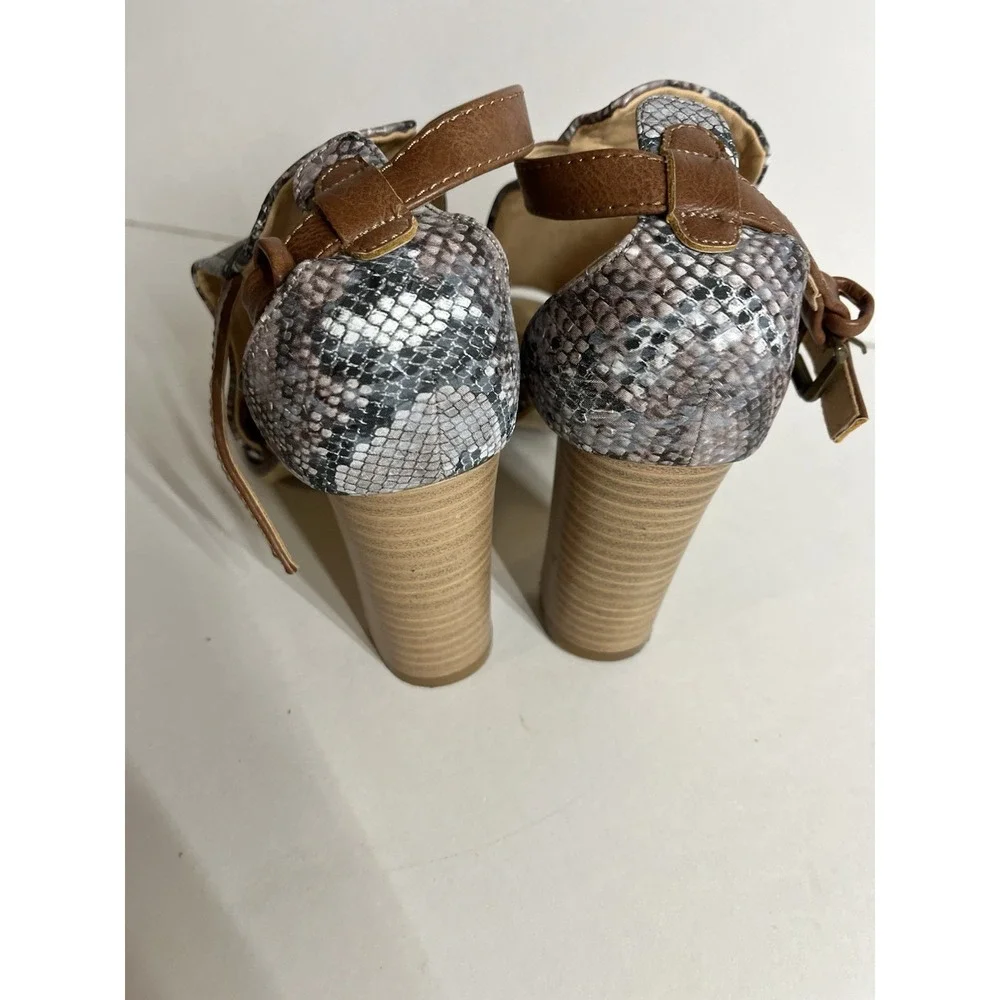 MUK LUKS Women Size‎ 7  Brown Snake Print Scales 3